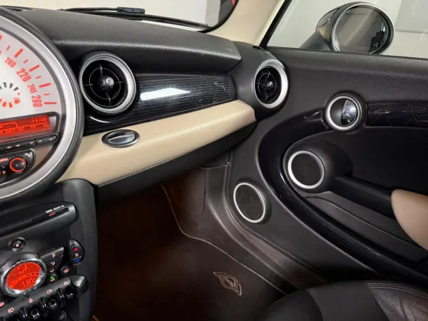 MINI 3 Portas One D Baker Street 10