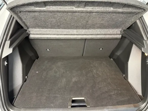 Peugeot 2008 PureTech 130 EAT8 Allure 16