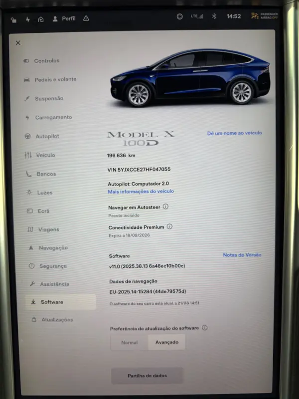 Tesla Model X 100D 10