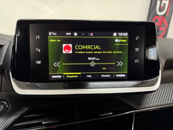 Peugeot 2008 PureTech 130 EAT8 Allure 7