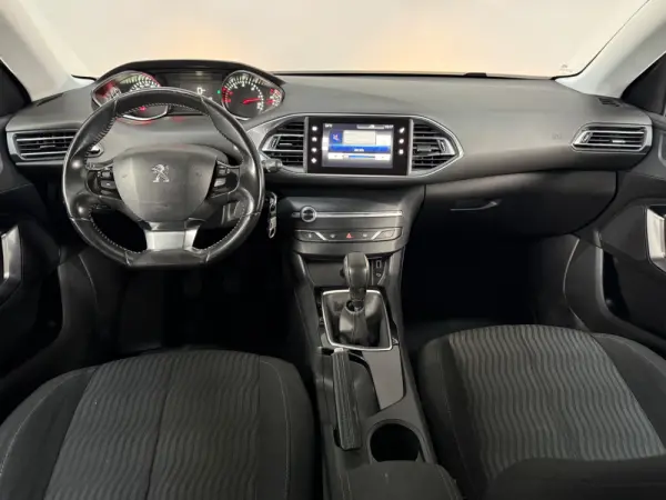 Peugeot 308 SW 1.6 BlueHDi Allure 15