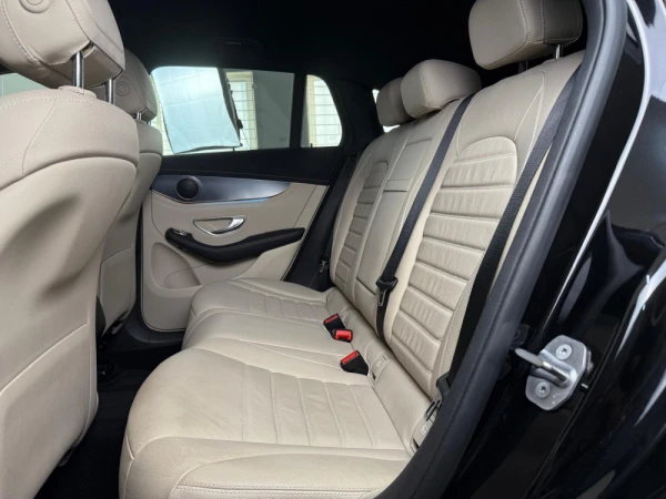 Mercedes-Benz EQC 400 4matic 13