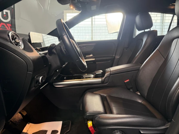 Mercedes-Benz EQA 12