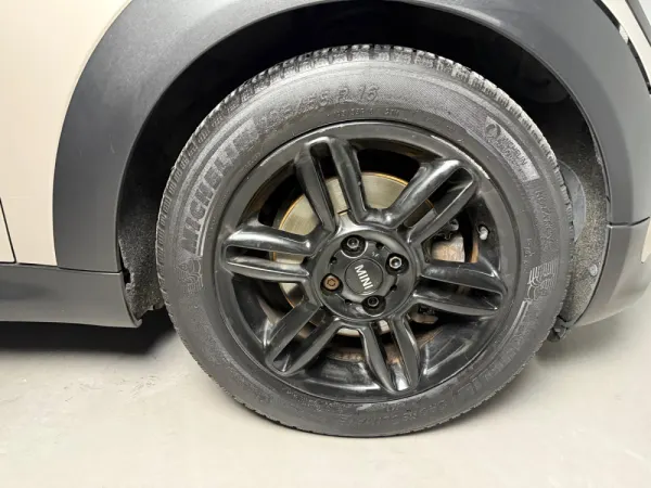 MINI 3 Portas One D Baker Street 20