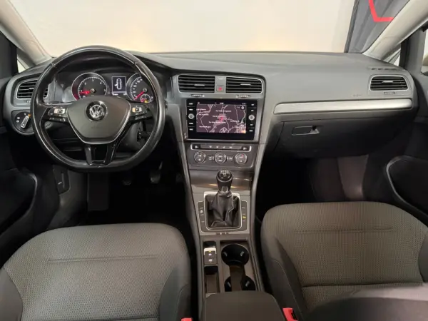 Volkswagen Golf Variant 1.6 TDi Confortline 18