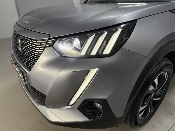 Peugeot e-2008 50 kWh GT 18