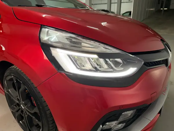 Renault Clio 1.6 T RS Trophy EDC 27