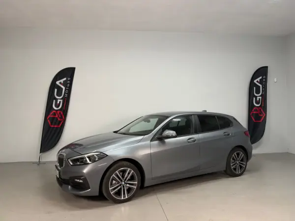 BMW 118 i Line Sport Auto 1