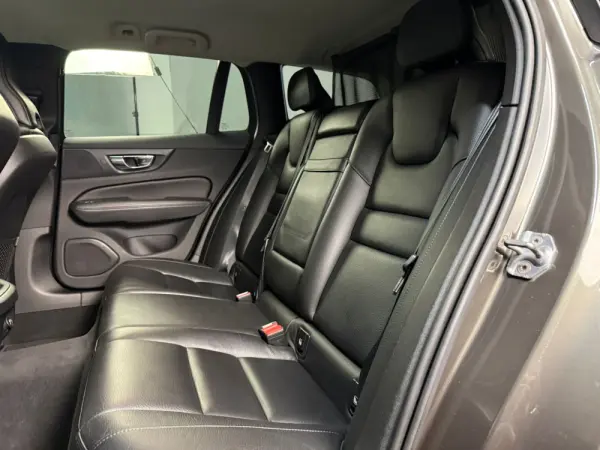 Volvo V60 2.0 D3 Inscription 14