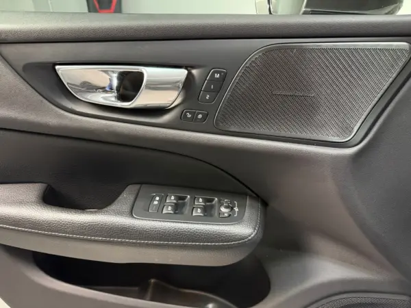 Volvo V60 2.0 D3 Inscription 11