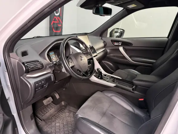 Mitsubishi Eclipse Cross 2.4 PHEV eStyle 13