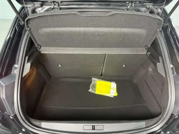 Peugeot 208 1.2 PureTech Allure 14