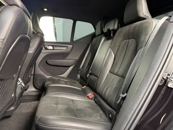 Volvo XC 40 P8 AWD Recharge RDesign 16