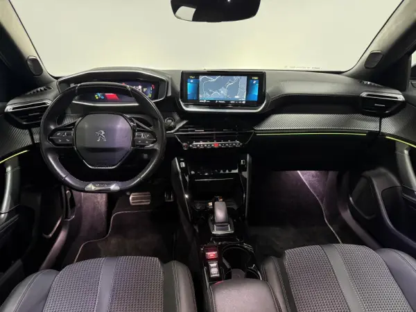 Peugeot e-2008 50 kWh GT 15