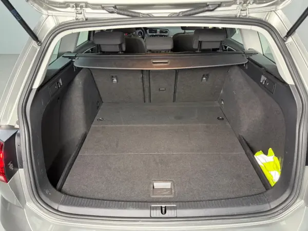 Volkswagen Golf Variant 1.6 TDi Confortline 19