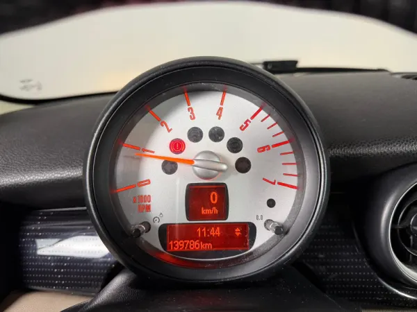 MINI 3 Portas One D Baker Street 5