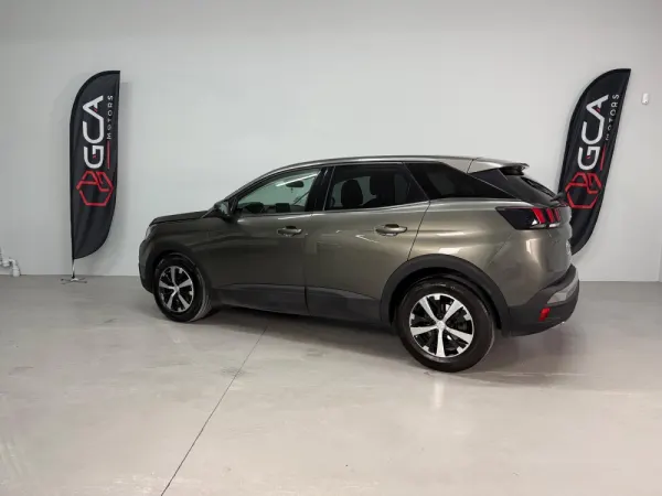 Peugeot 3008 1.2 PureTech Allure EAT8 4
