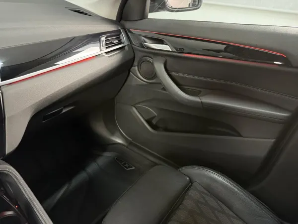 BMW X1 16 d sDrive Auto xLine 13