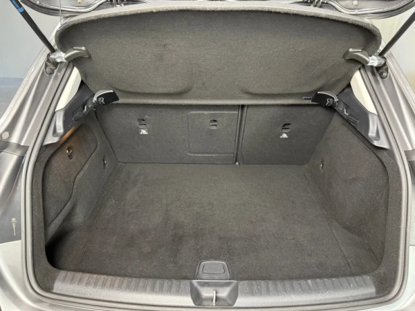 Mercedes-Benz GLA 180 180 d 17