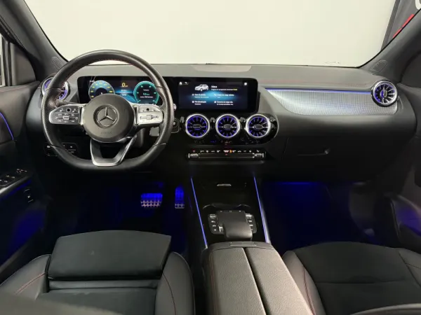 Mercedes-Benz EQA 250 AMG Line 17