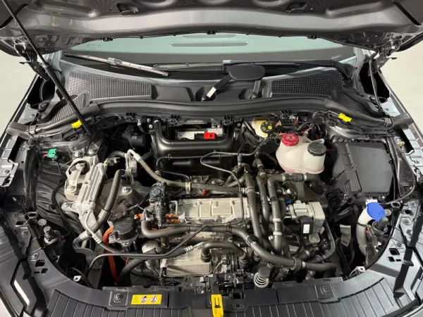 Mercedes-Benz EQA 250 AMG Line 21