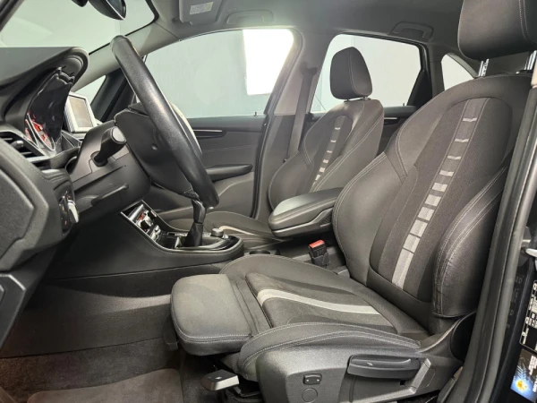 BMW 216 Active Tourer 216d Sport 12