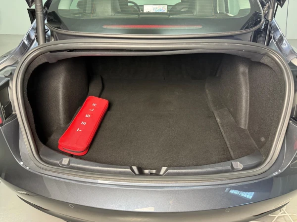 Tesla Model 3 long range tracao integral 16