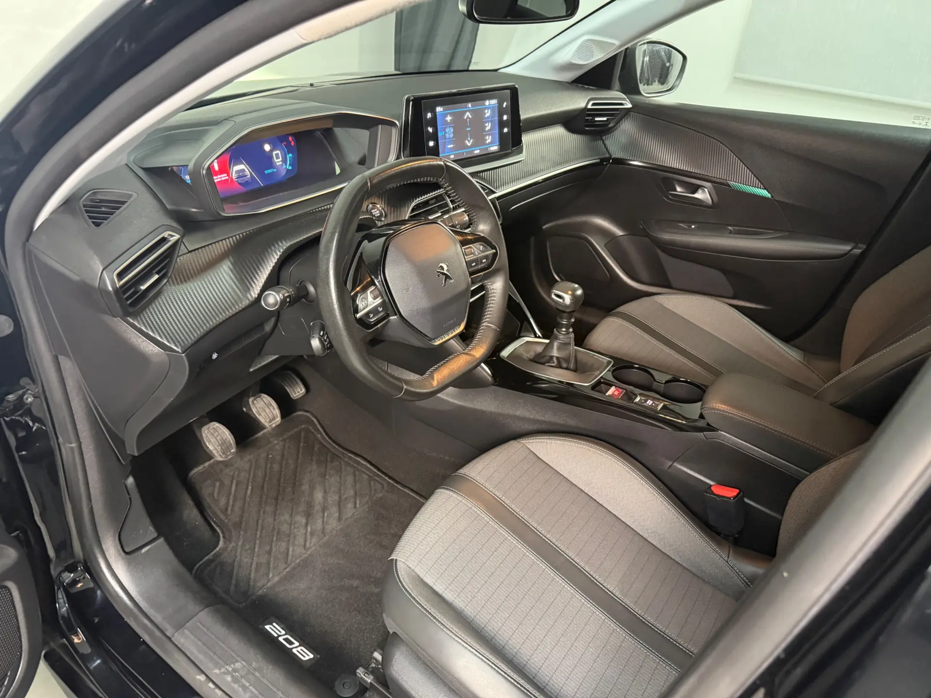 Peugeot 208 1.2 PureTech Allure 10