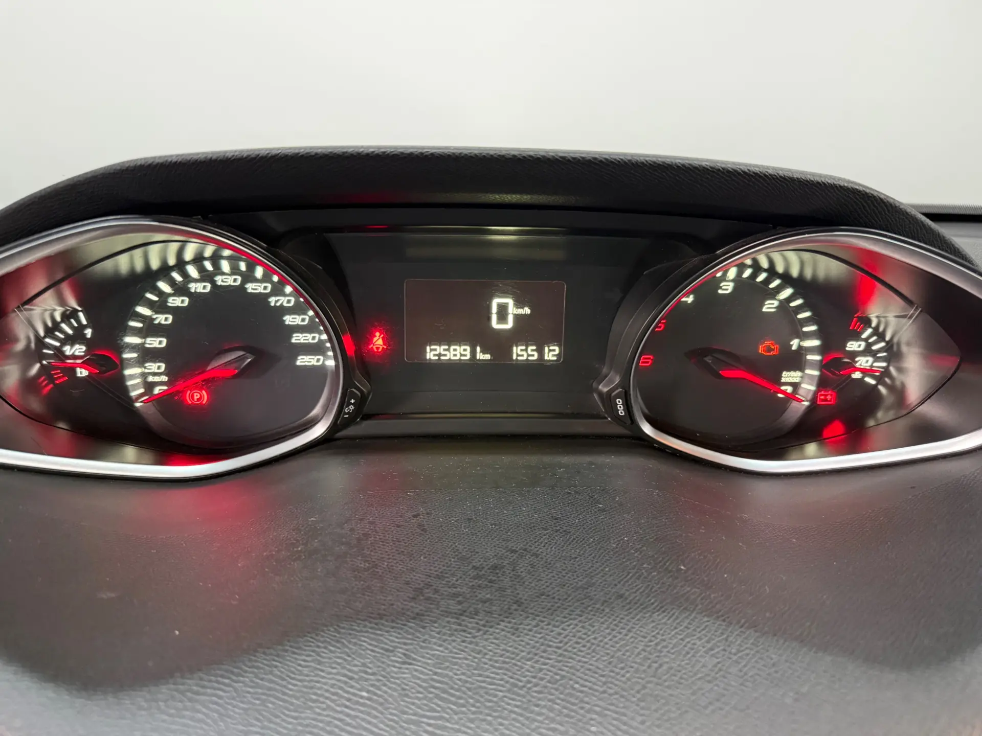 Peugeot 308 SW 1.6 BlueHDi Allure 5