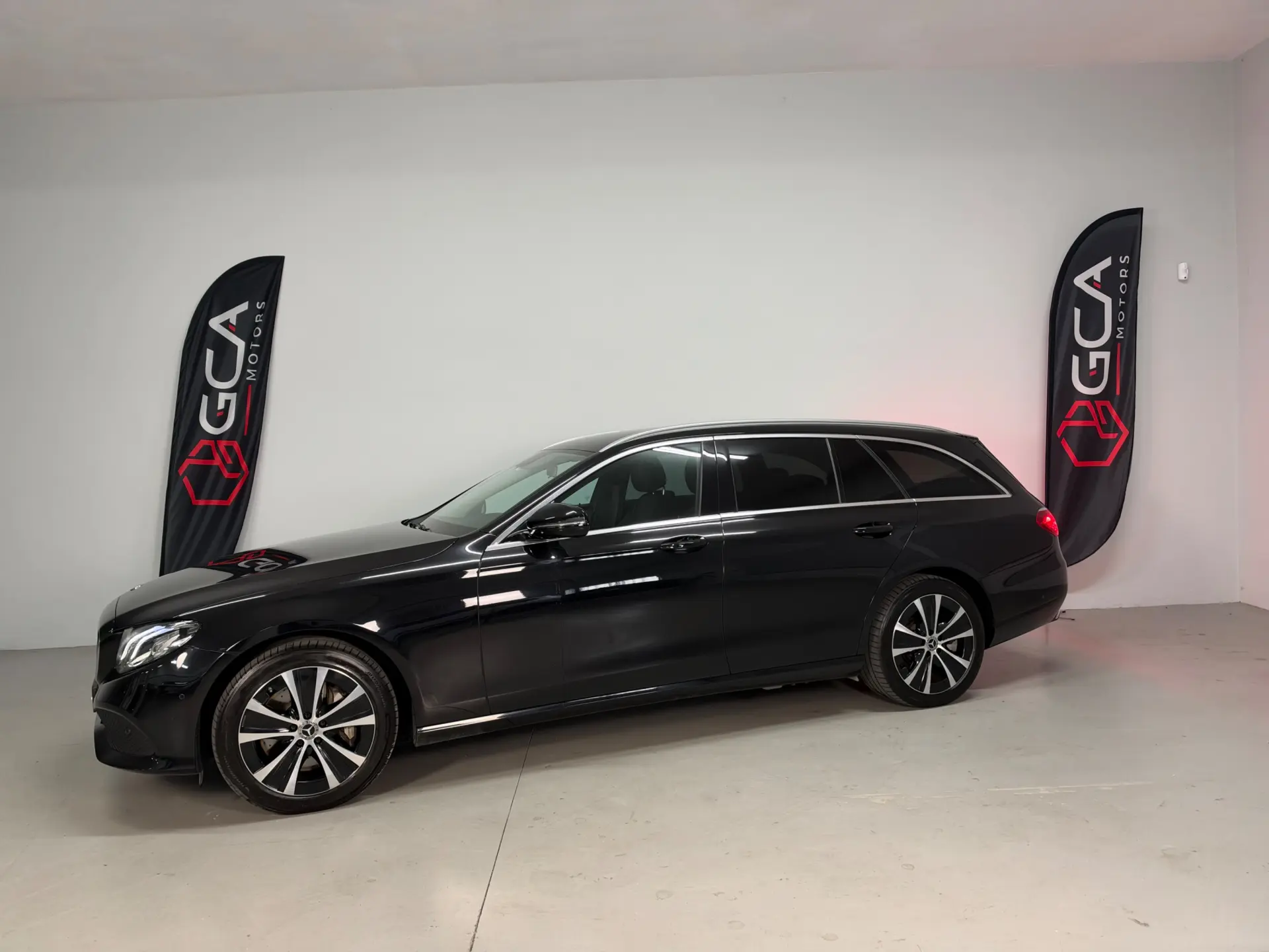 Mercedes-Benz E 300 de 4Matic 9G-TRONIC Avantgarde 1