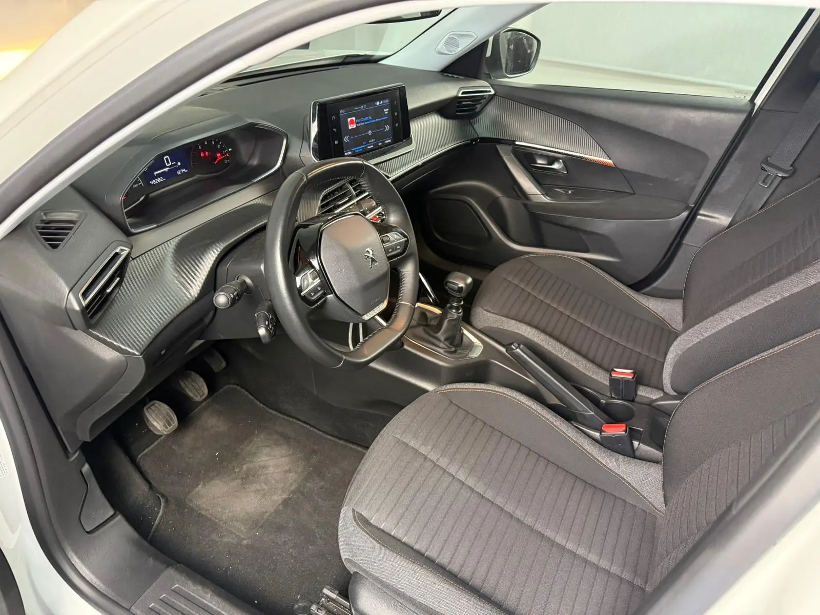 Peugeot 2008 PureTech 100 Active 12