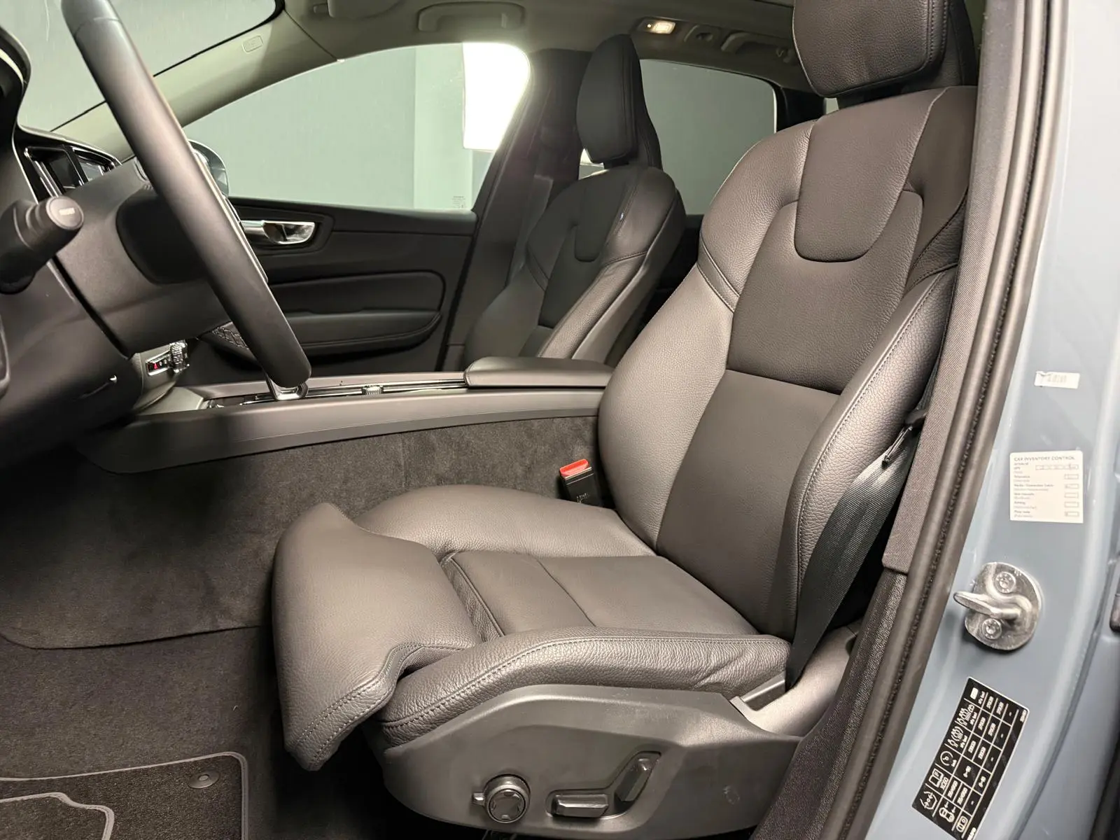 Volvo XC 60 2.0 T8 PHEV Plus Bright AWD 18