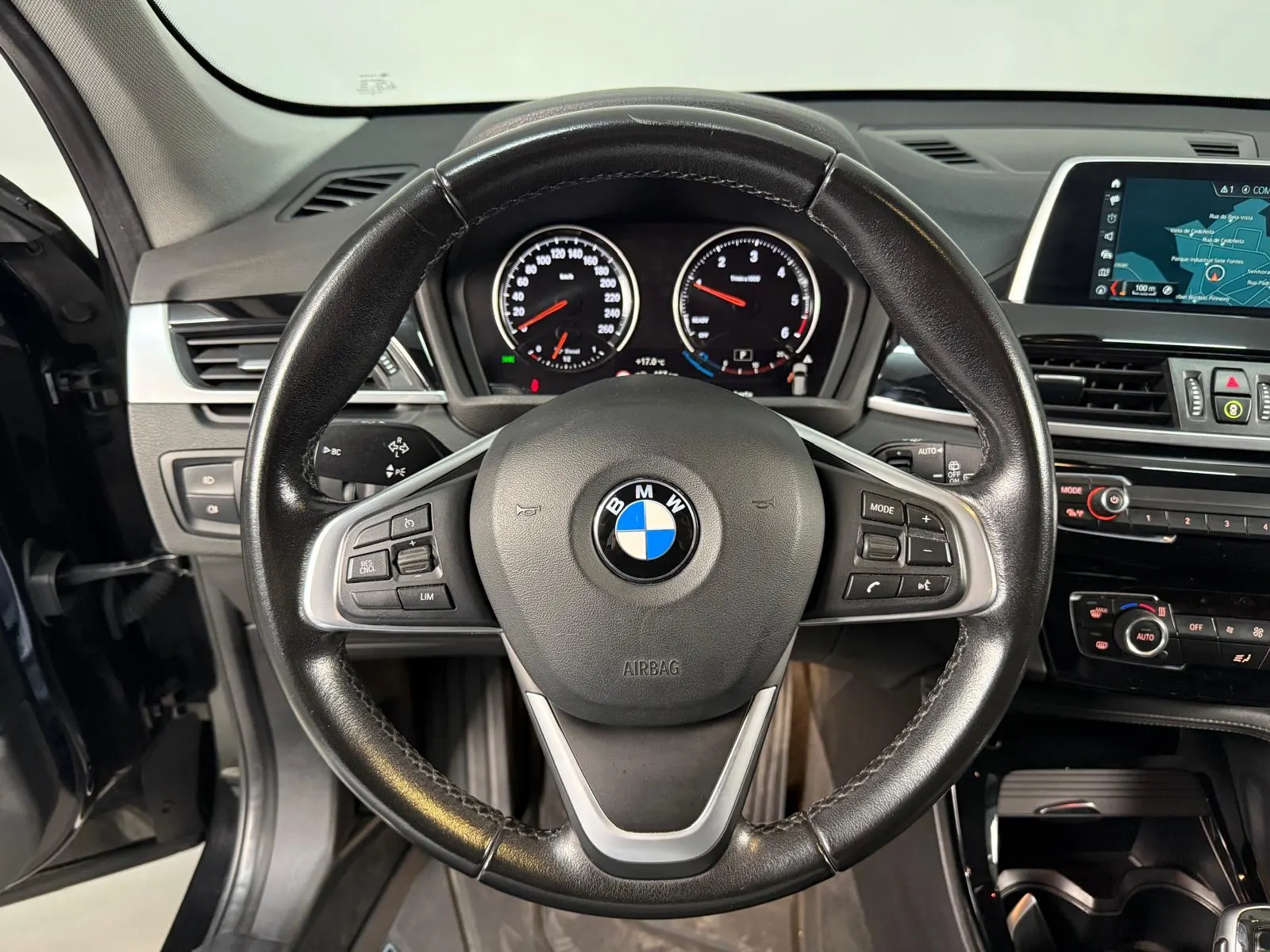 BMW X1 16 d sDrive Auto xLine 6