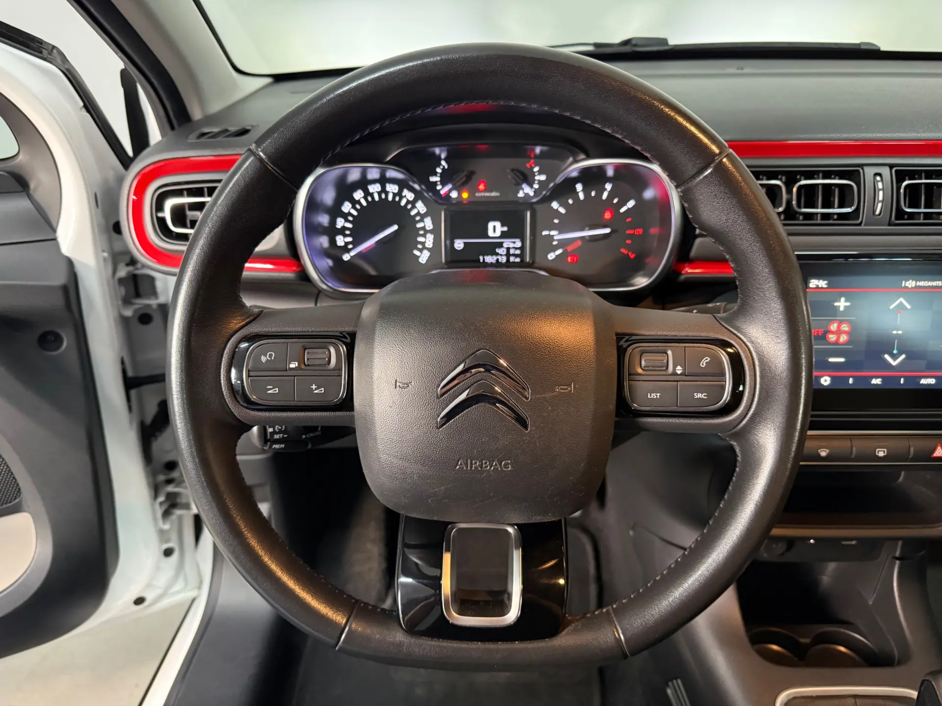Citroen C3 1.2 PureTech C-Series 6