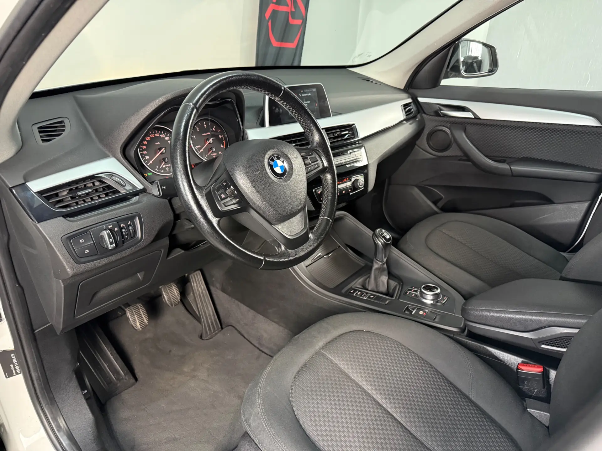BMW X1 18 d sDrive 12
