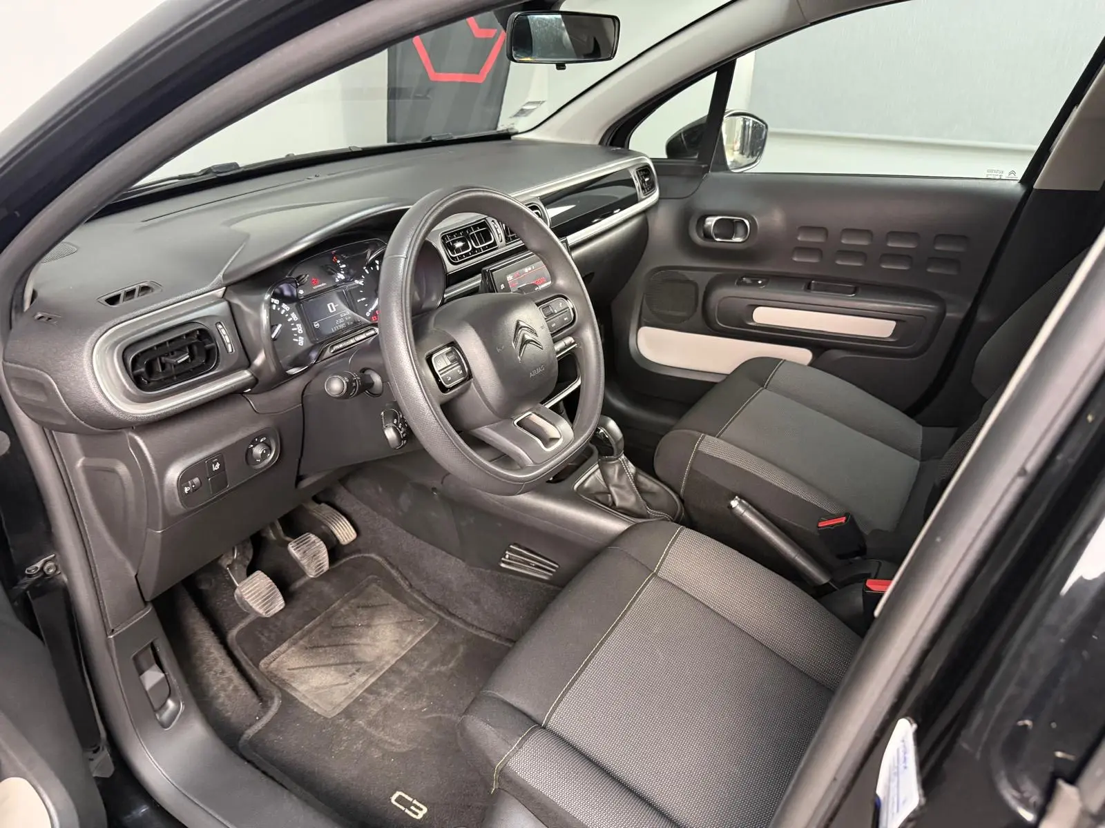 Citroen C3 1.2 PureTech Feel 13
