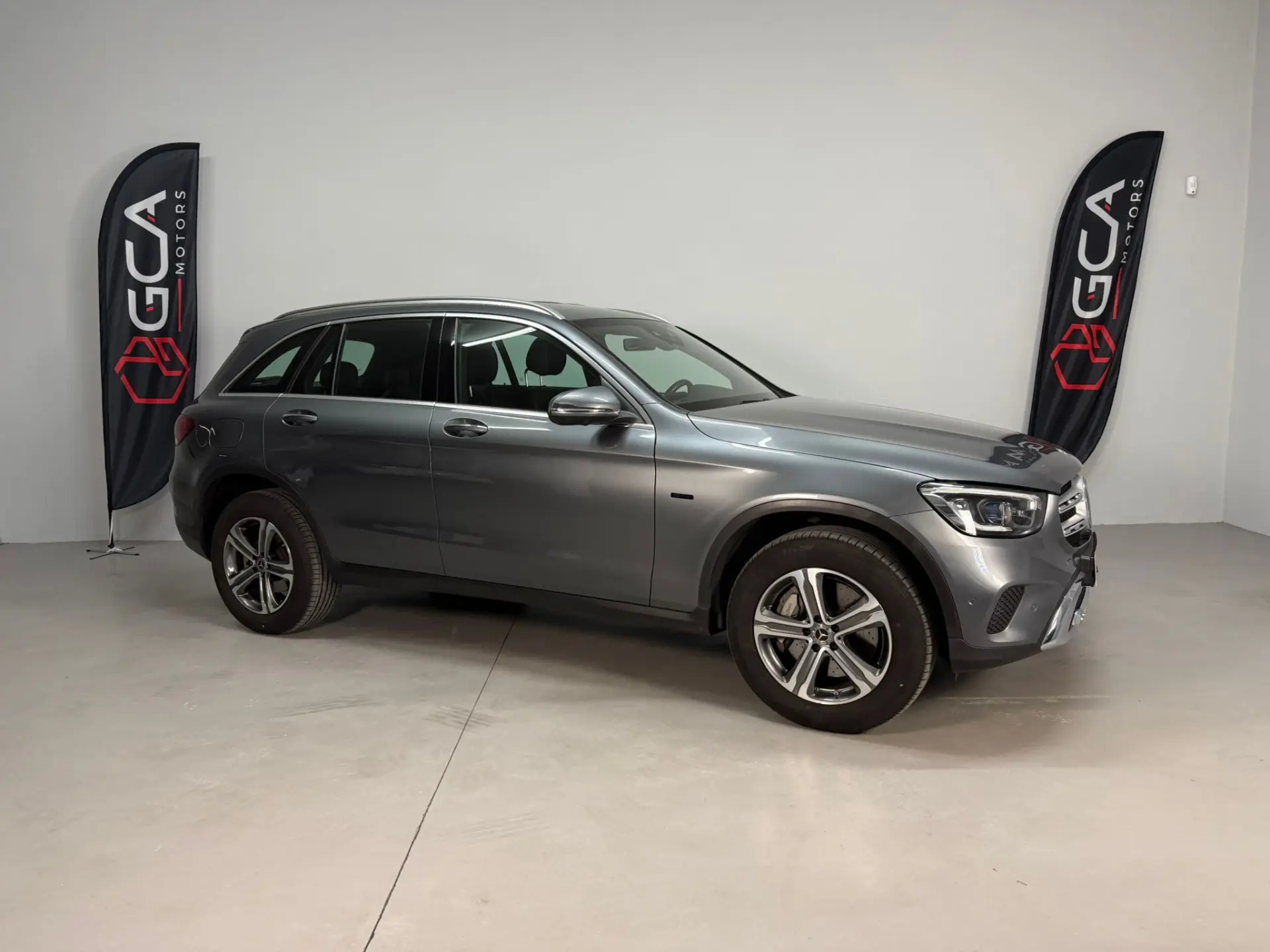 Mercedes-Benz GLC 300 de 4Matic 9G-TRONIC 2