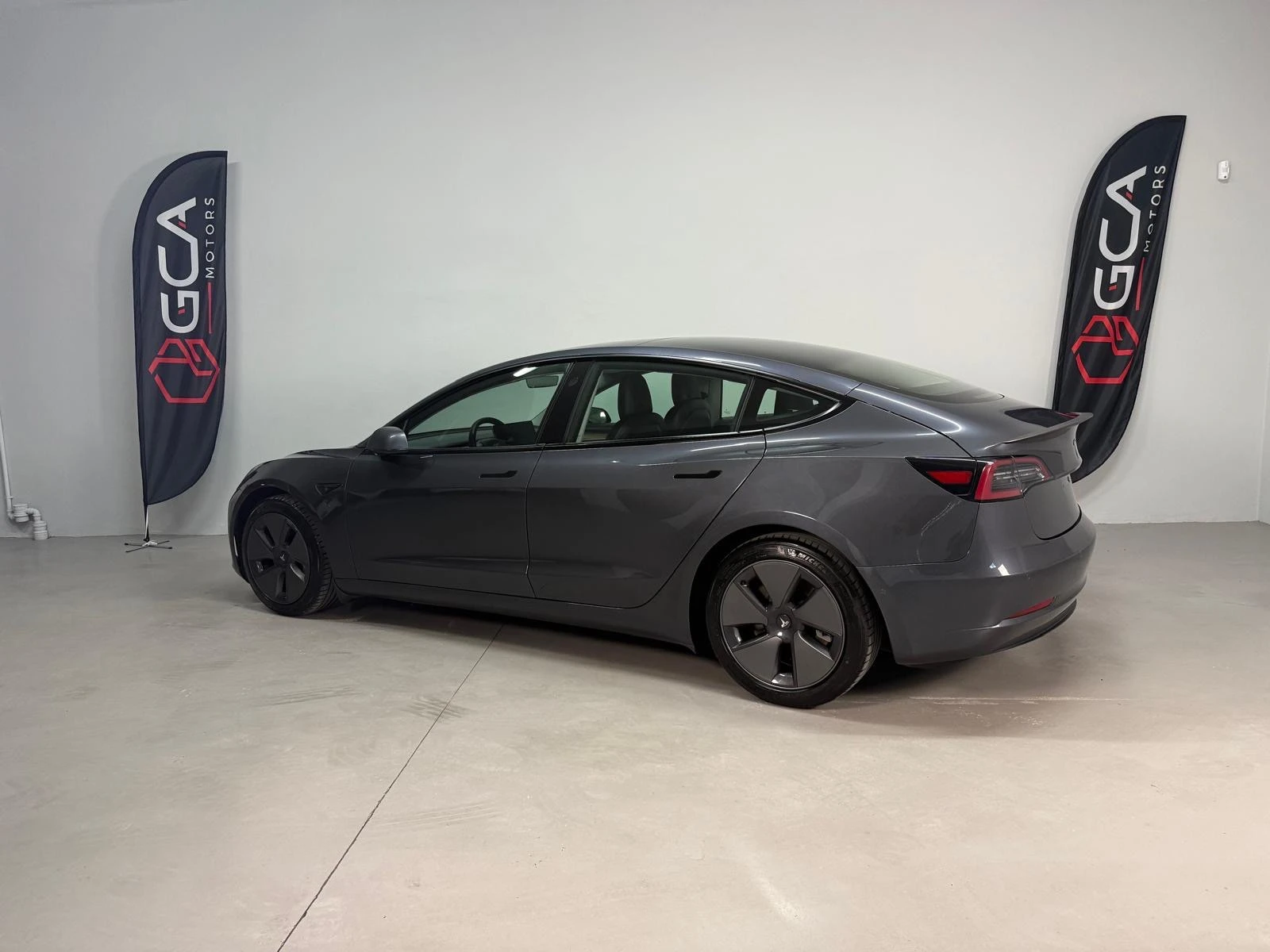 Tesla Model 3 long range tracao integral 4