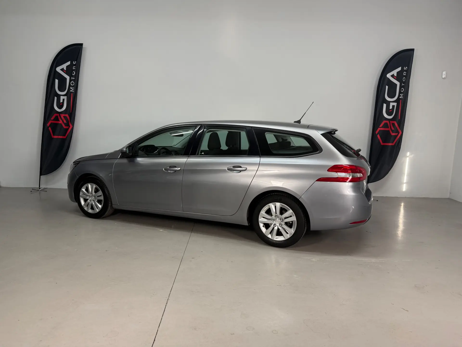 Peugeot 308 SW 1.6 BlueHDi Allure 4