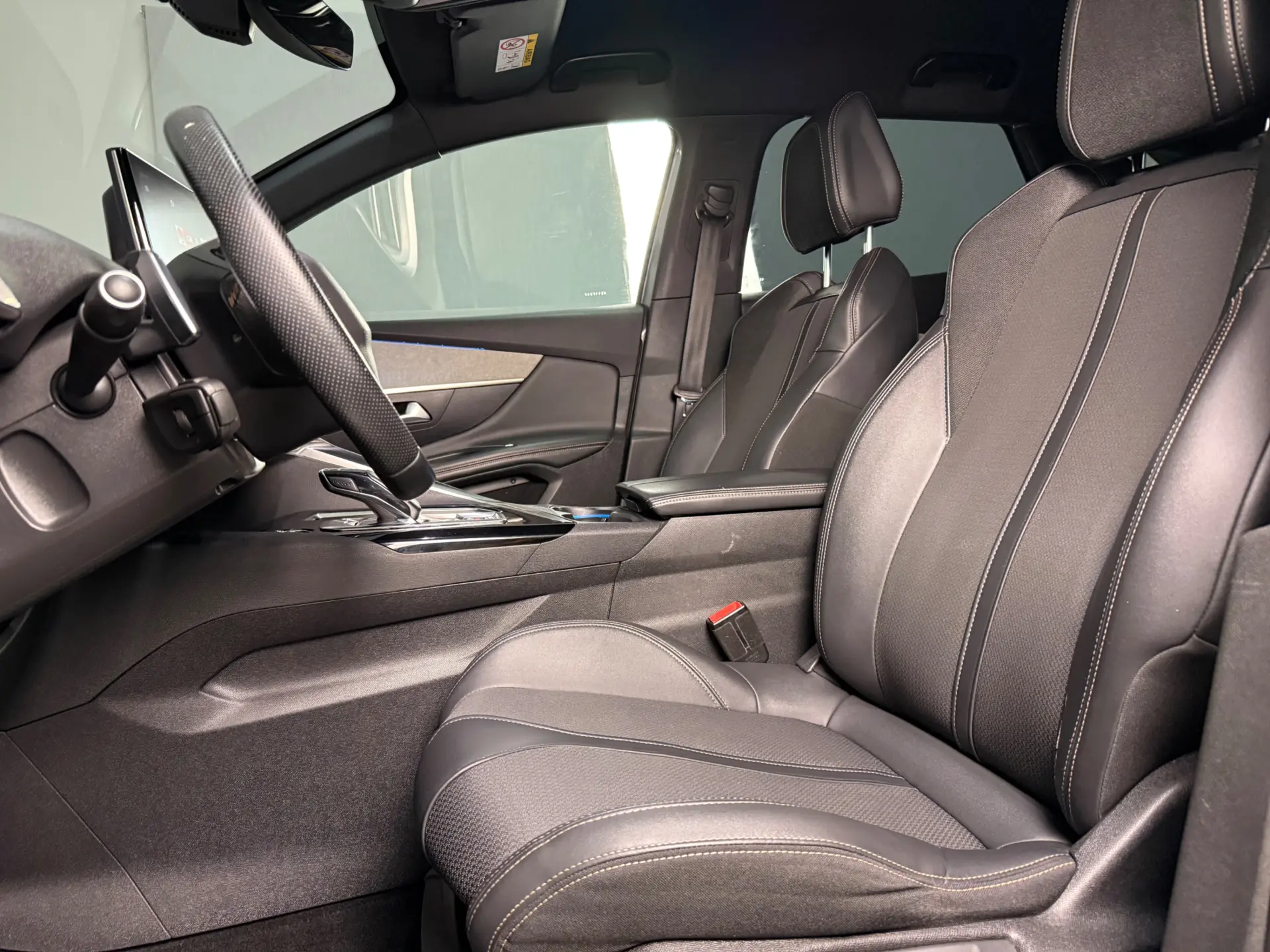 Peugeot 3008 1.2 PureTech GT EAT8 14