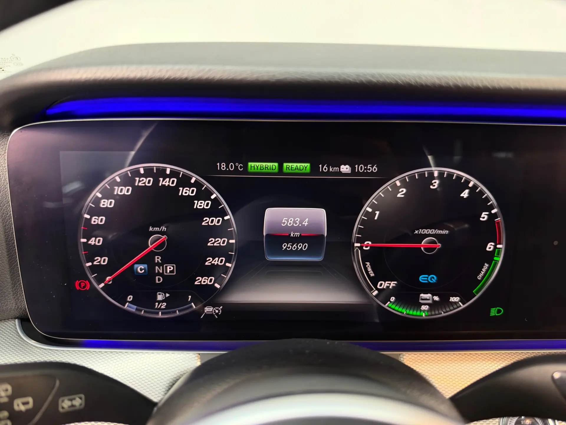 Mercedes-Benz E 300 de 4Matic 9G-TRONIC Avantgarde 6