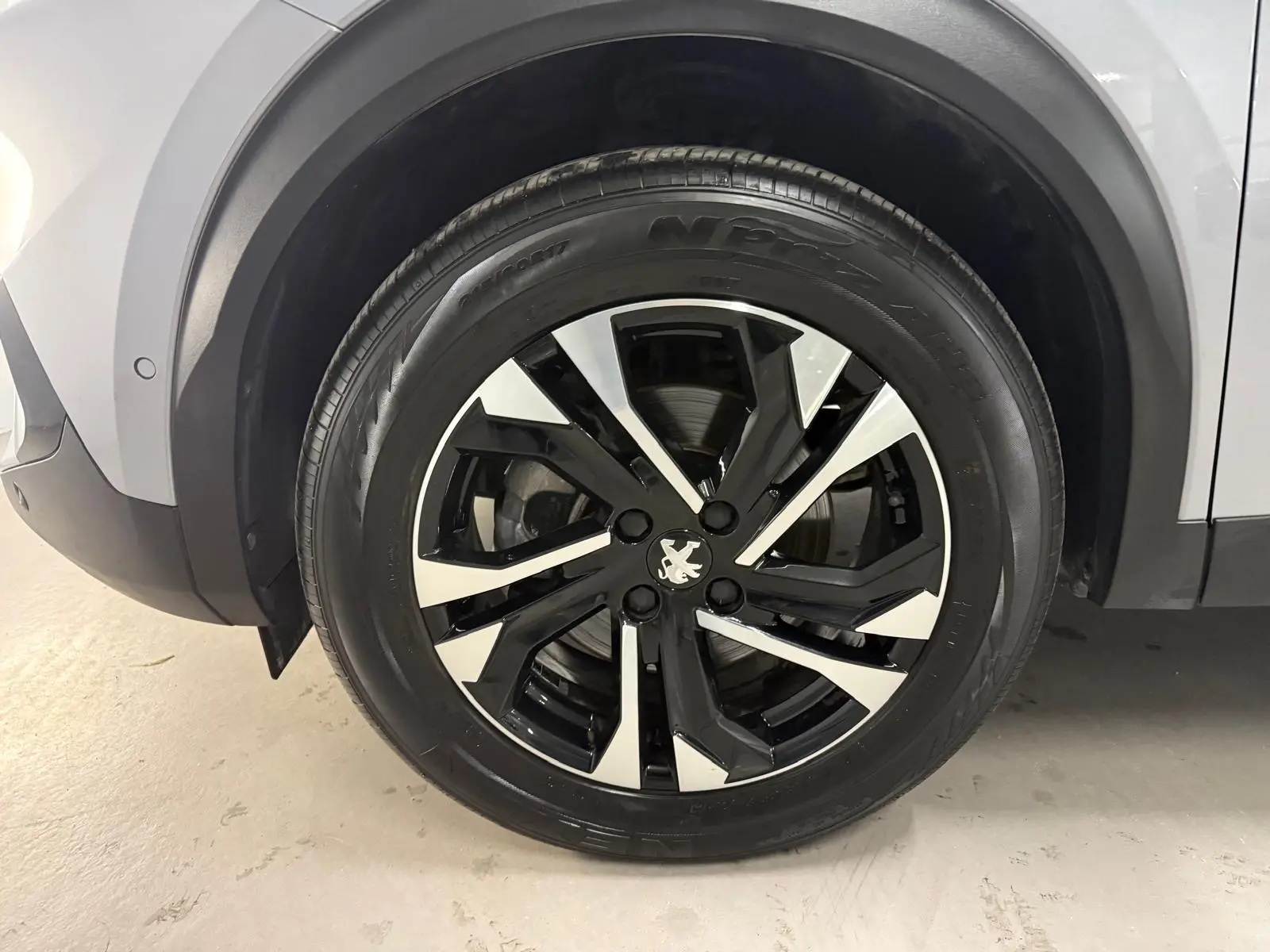 Peugeot e-2008 50 kWh GT 17