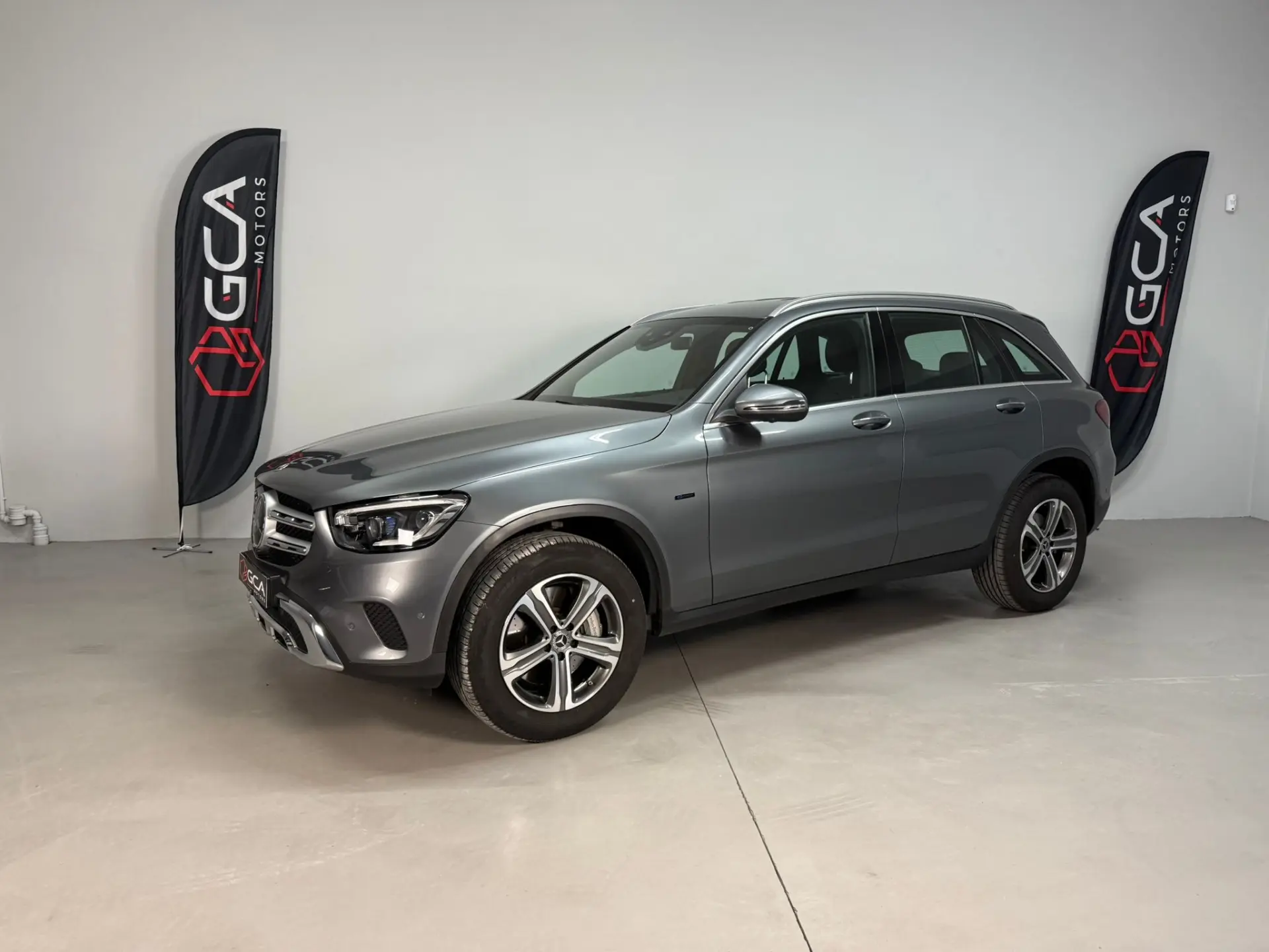 Mercedes-Benz GLC 300 de 4Matic 9G-TRONIC 1