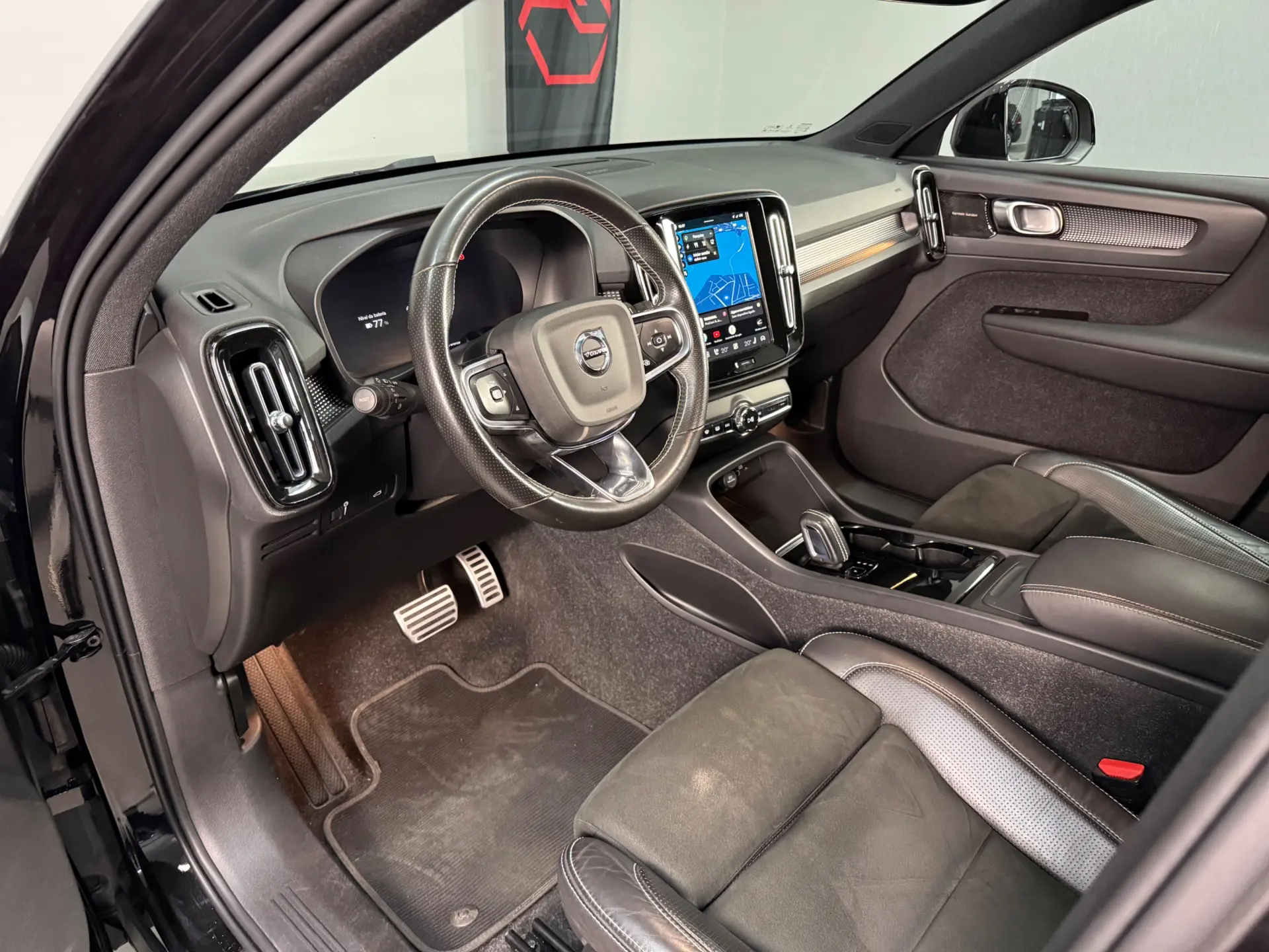 Volvo XC 40 P8 AWD Recharge RDesign 14