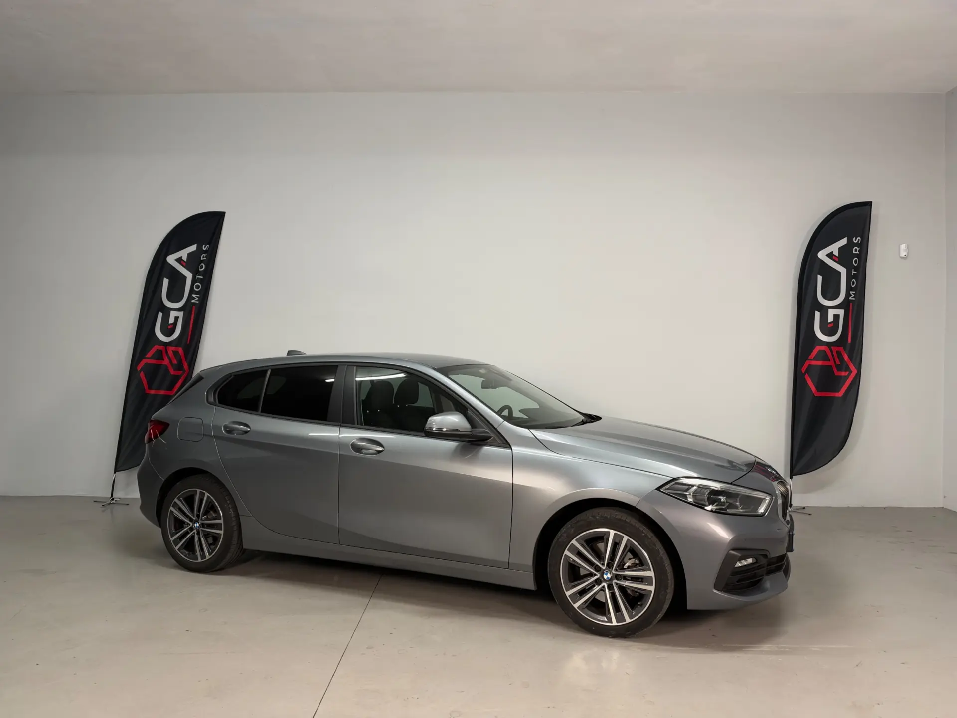 BMW 118 i Line Sport Auto 2