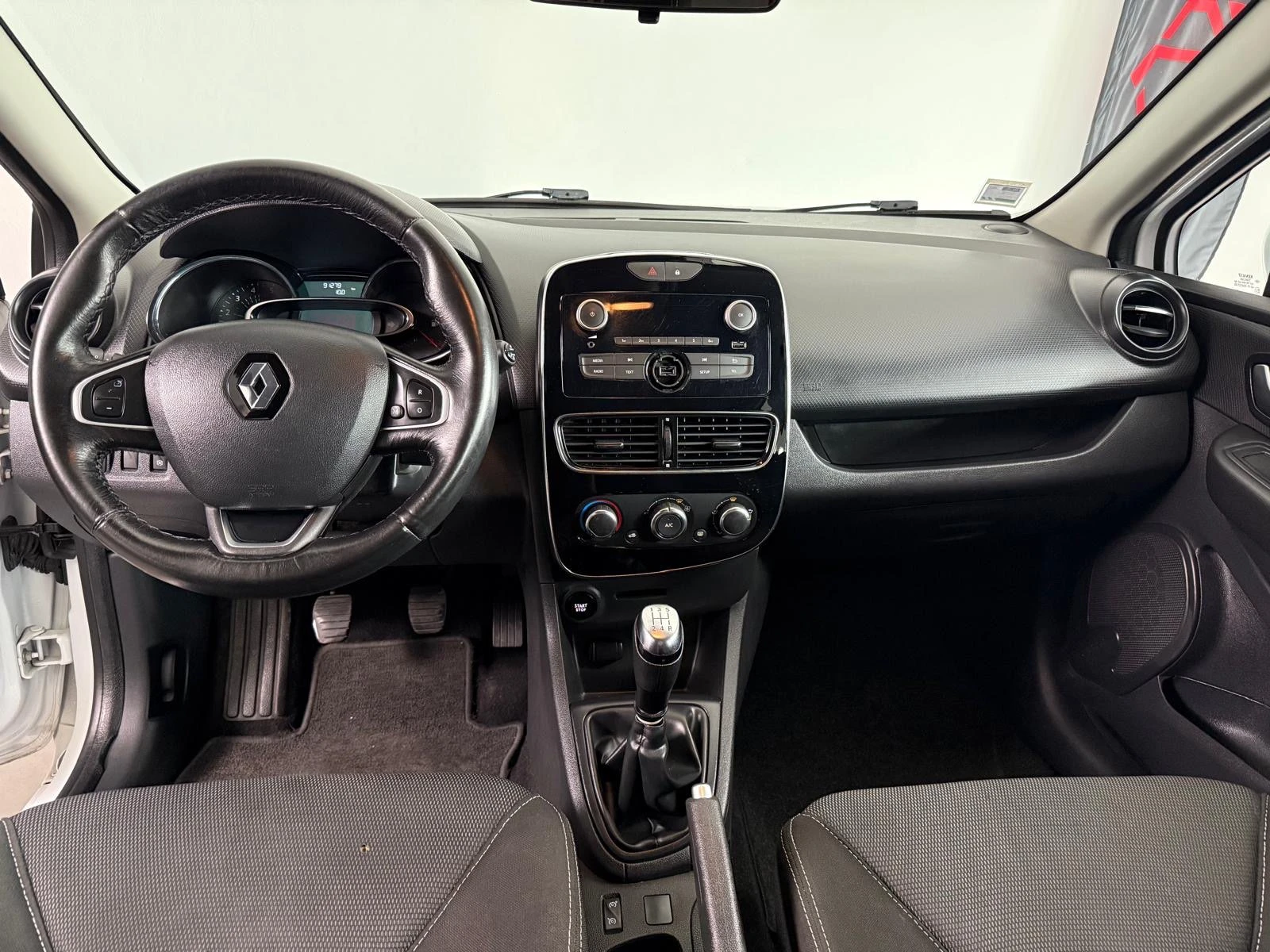 Renault Clio 1.5 dCi Zen 13