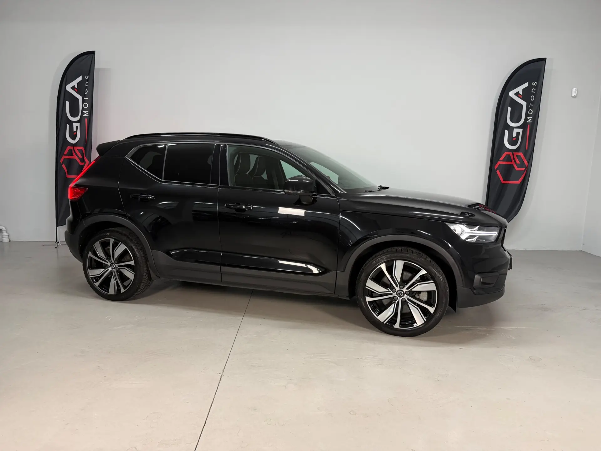 Volvo XC 40 P8 AWD Recharge RDesign 2