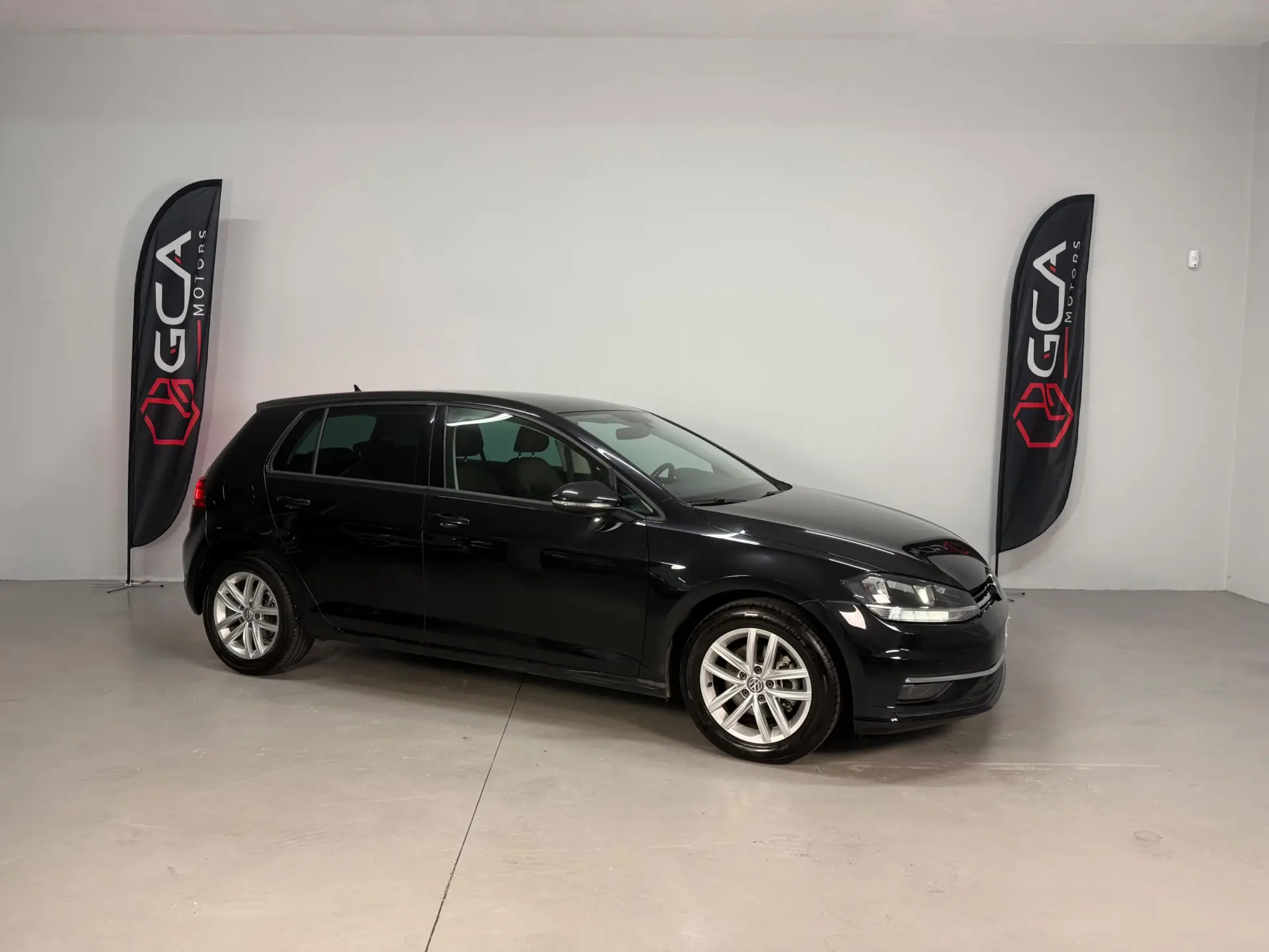 Volkswagen Golf 1.6 TDI Highline DSG 2