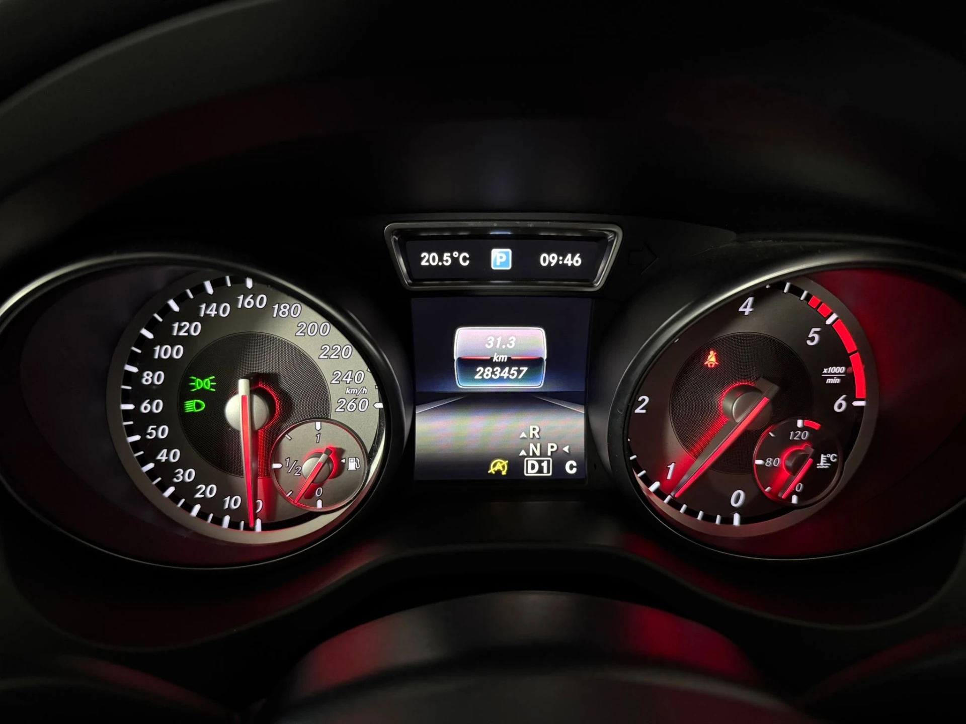 Mercedes-Benz GLA 180 180 d 6