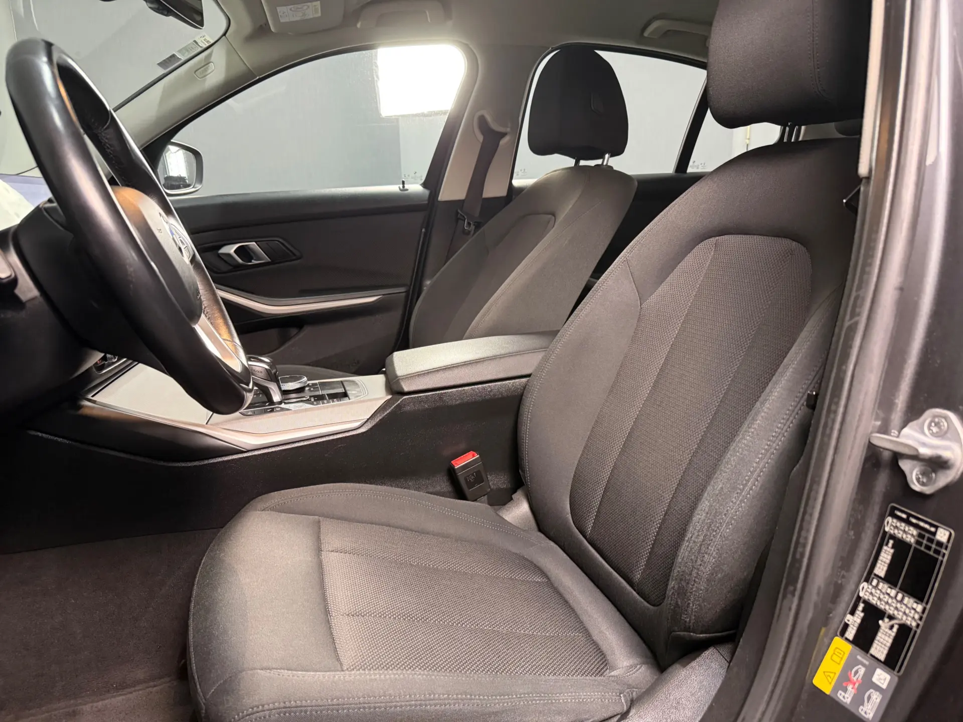 BMW 330 e iPerformance Advantage 18
